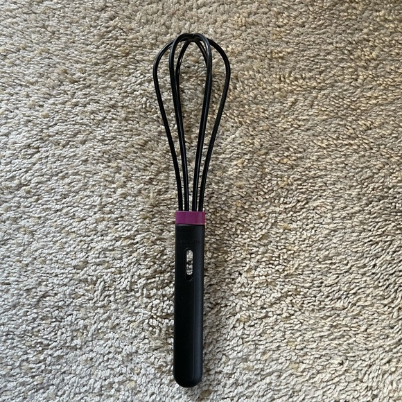 Tupperware whisk - Picture 1 of 5